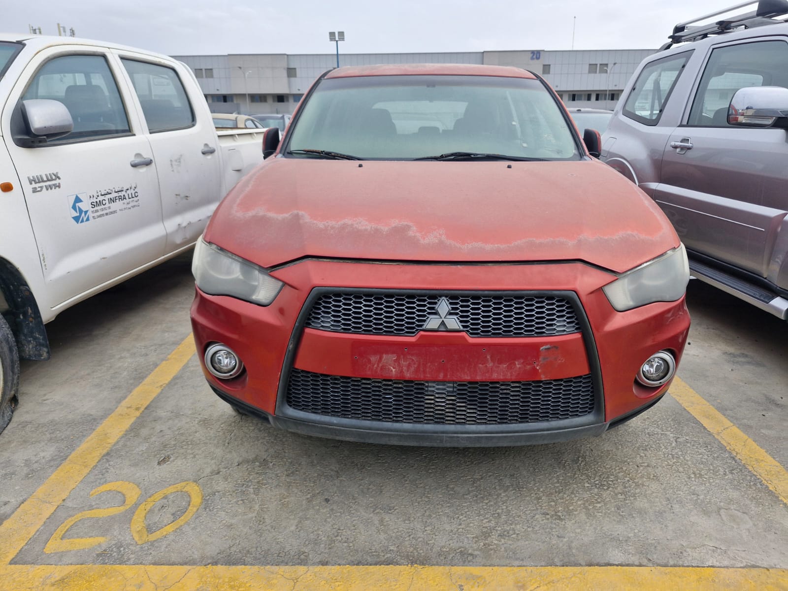 ميتسوبيشي آوت لاندر