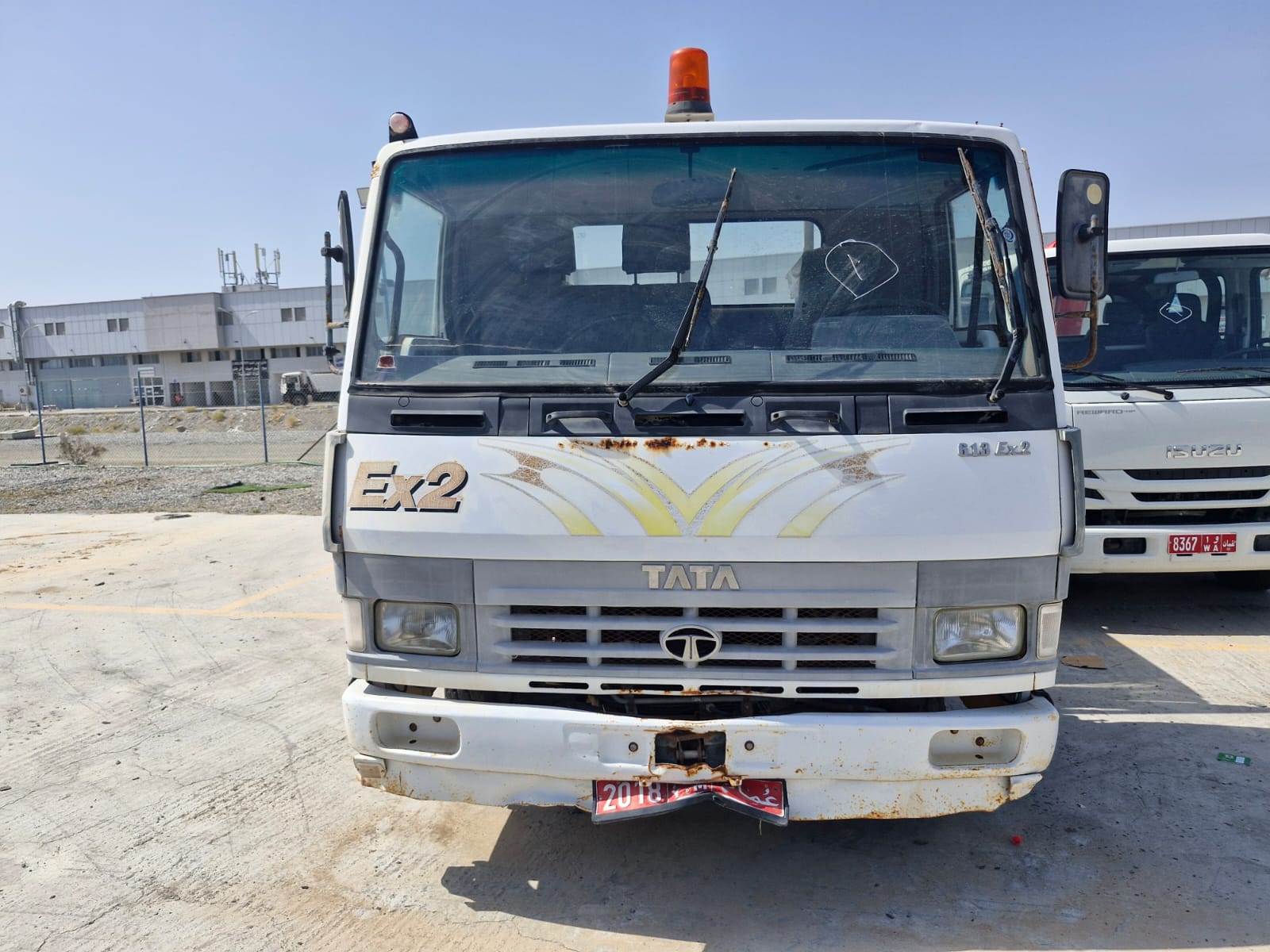 تاتا شاحنة